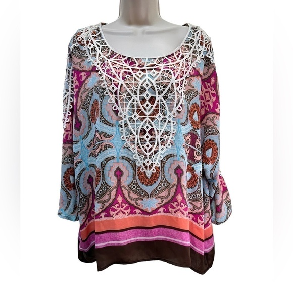 CHICOS Petite Printed Crochet-Detail Top - Picture 4 of 9